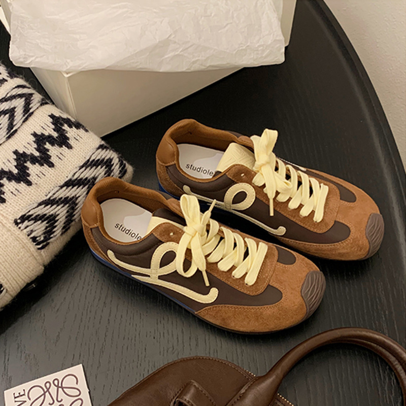 Women's German training shoes new spring 2025 style thick-soled height-increasing casual sports shoes lightweight single shoes running shoes