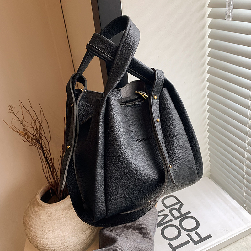 Women's fashion hand-held bucket bag summer style simple and leisure single shoulder bag Korean version niche trendy crossbody bag