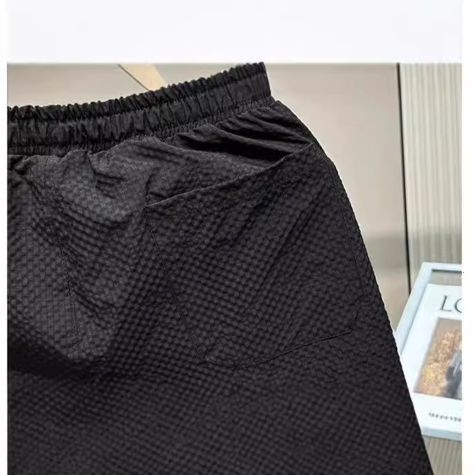 2025S Fashion Designer Summer New Shorts For Boys Brand Versatile Casual Sports Mid Length Pants Korean Version Trendy Outerwear Simple Five Quarter P