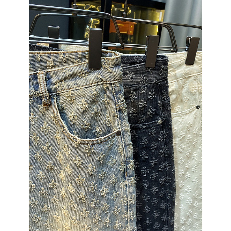 2025S Fashion Designer American Style Scratch Off Trend Brand Cool Denim Shorts For Men Loose Straight Leg Casual Cropped Shorts Men S Summer Thin Des