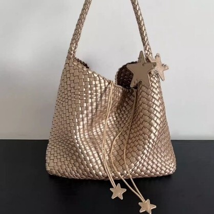 2025S Fashion Designer PU Woven Single Shoulder Super Large Capacity Mother And Child Bucket Lazy Style Tote Bag Travel Handbag