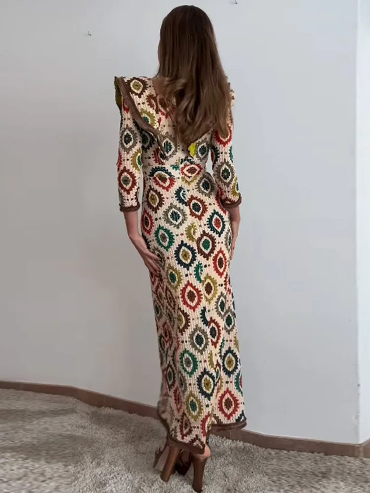 Elegant long sleeved square neckline printed robe with fashionable splicing slim fit colorful collision dress womens street vest 250320