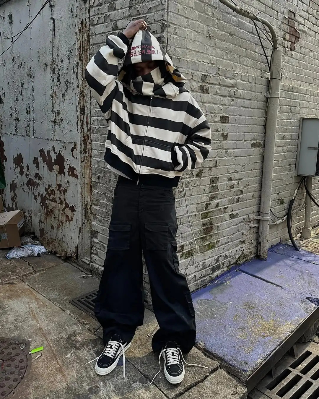 2025 Black White Stripe Prison Style Double Cuff Double Niche n Autumn Hoodie Mens Loose Casual Sports Street Clothes 250322
