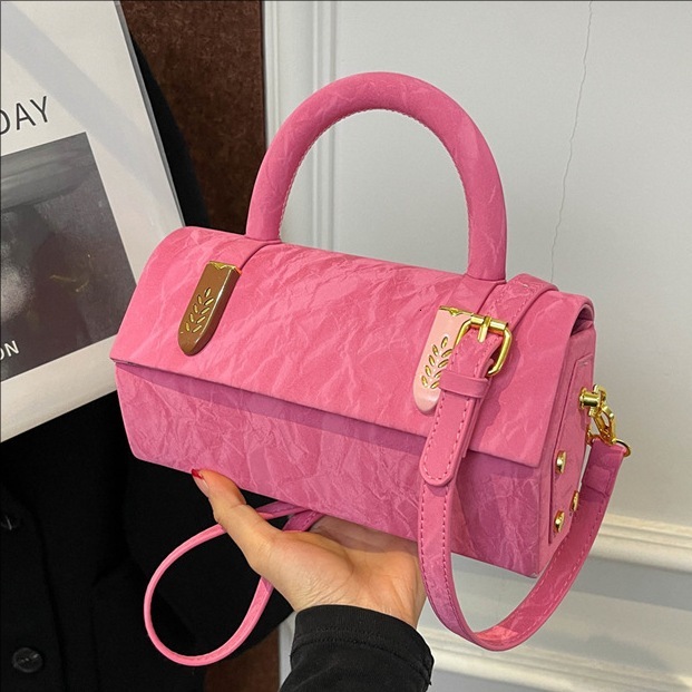 2025S Fashion Designer Single Shoulder Armpit Casual Crossbody Bag New Style Commuting Niche Handbag Versatile Bag For Women