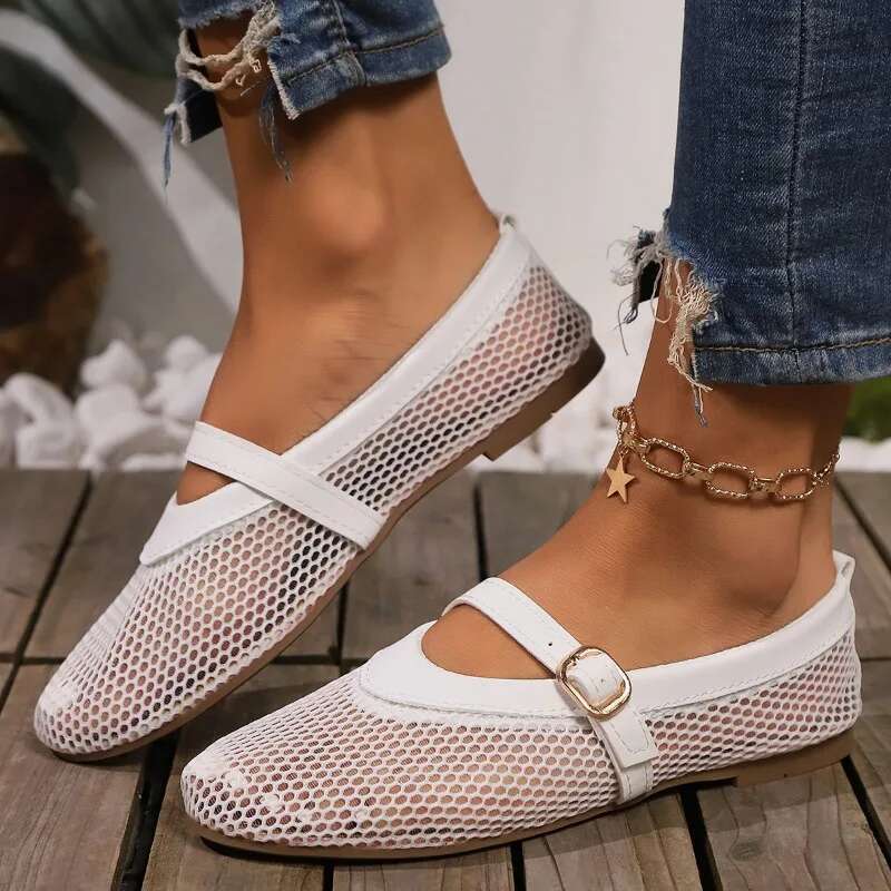 New Hollowed Out Women's Flat Shoes Leather Buckle Spring and Summer Fashion Moccasins Mary Jane Ballet Flats Women