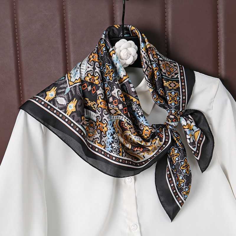 Summer Beach 70 * 70cm Square Silk Muslim Headscarf and Scarf Wen Handkerchief Print Bandana Small Fashion Luxury Scarf and Tie X250324
