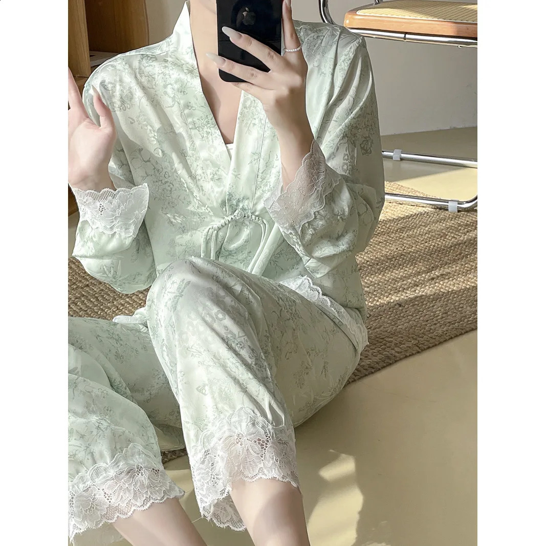 Womens sleepwear with Chinese style printed flower 2PCS sleep set casual wear spring and summer satin long sleeved Trouser set home wear 250321