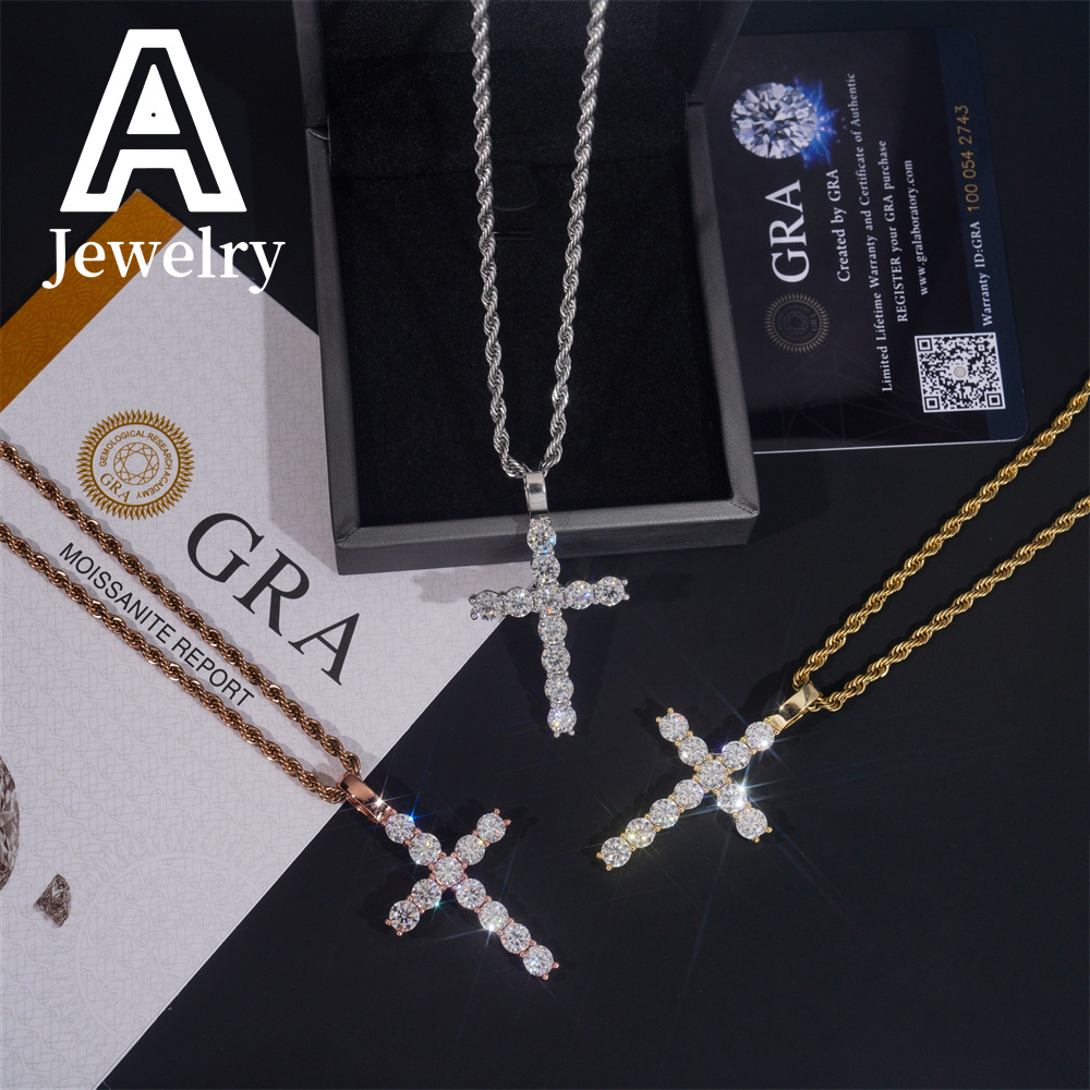 Popular hip hop moissanite jewelry charm pendants 925 sterling silver 5mm vvs moissanite diamond cross pendant for men women