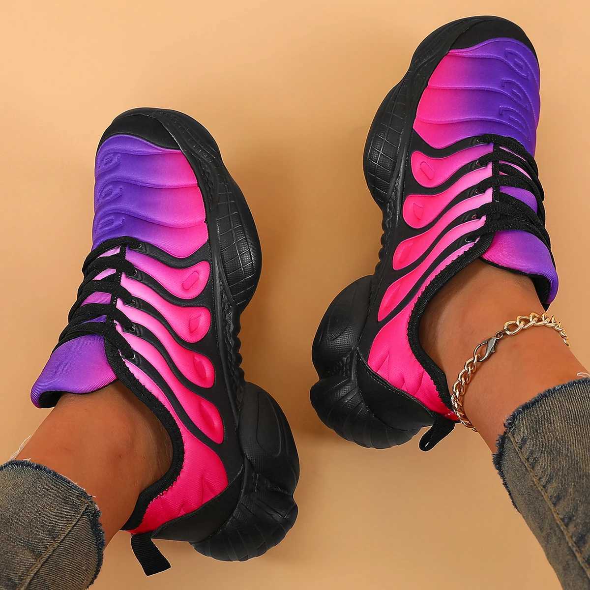 Womens sports shoes 2024 Fi rainbow platform shoes casual walking shoes comfortable outdoor womens vulcanized shoesXJ250324