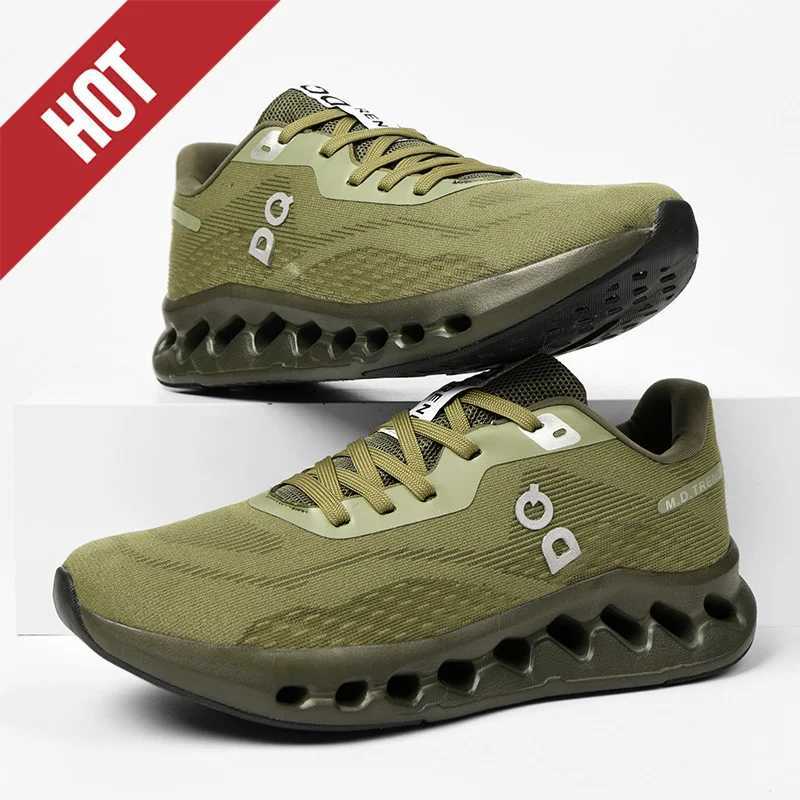 Marathon mens sports running shoes are breathable lightweight comfortable for men and suitable for hiking and joggingC250425