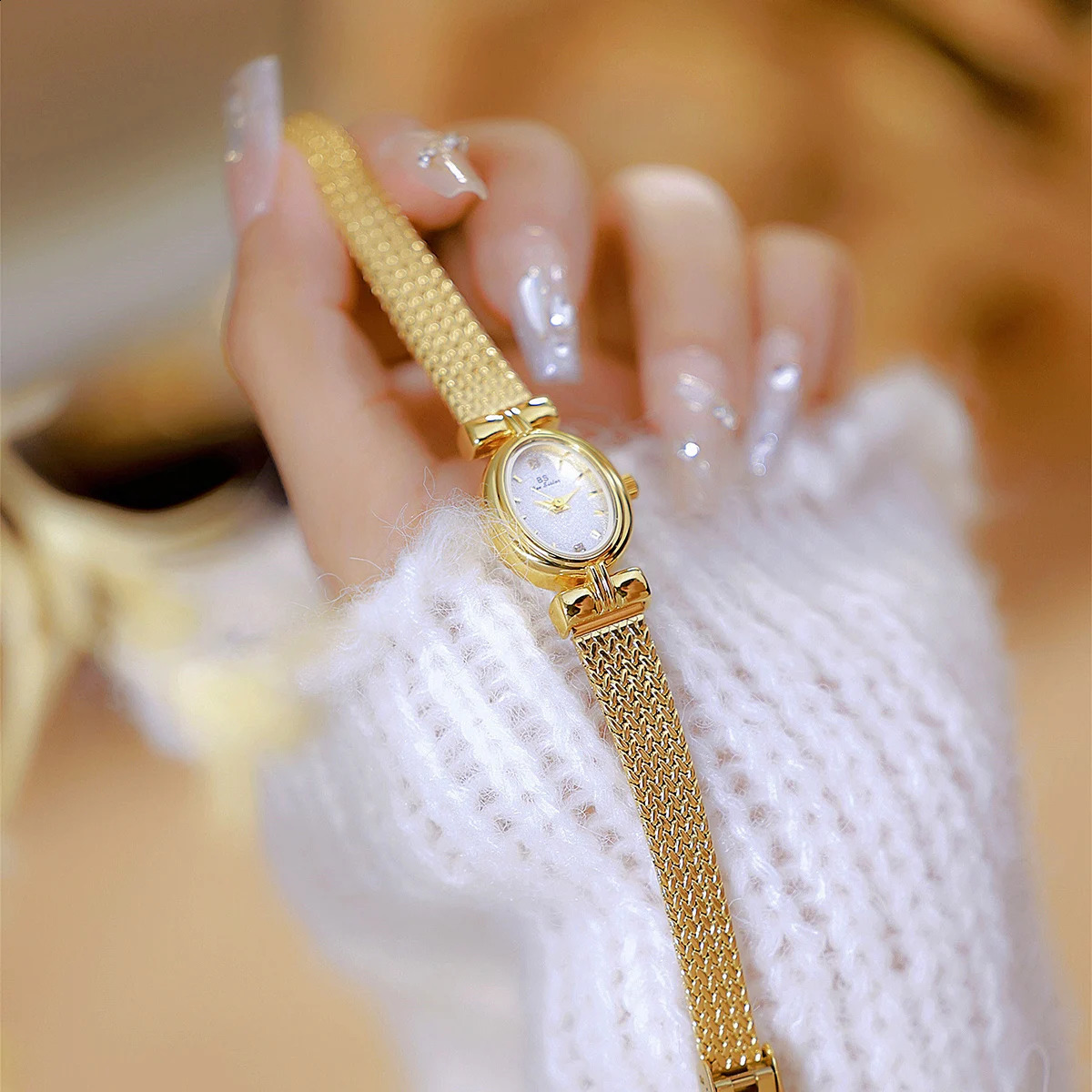 Womens Watch Retro High Quality Gold Oval Small Watch Gift for Women Fashion Jinshi Ying Watch 250319