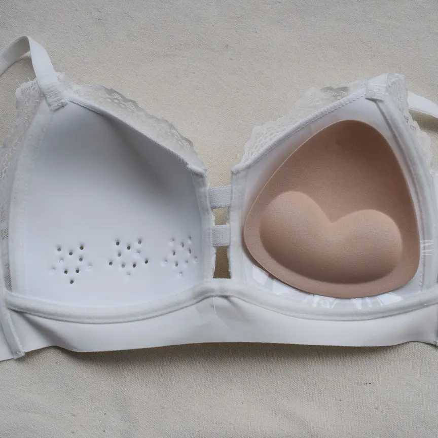 1 pair of self-adhesive triangular push pads with massage detachable adhesive breast enhancement pads female breast lifting padsXJ250324