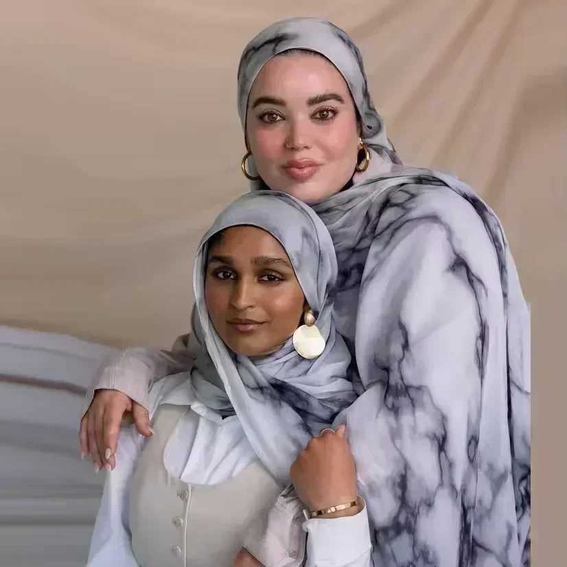 Hot selling Muslim high-end molded bre headscarf spitting cotton watercolor molded shawl headscarf Muslim text scarf 180 * 80cm X250324