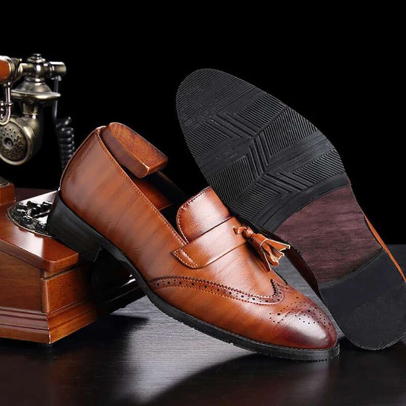 Leather Loafers designer Tassels Brogue Male Wedding Fashion High Quality Men Casual Shoes Big Size 37-48