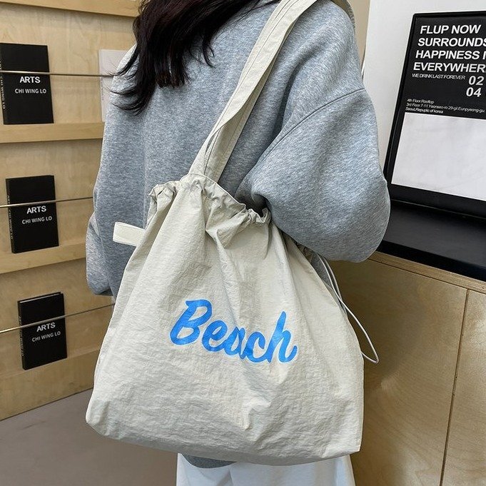 2025S Fashion Designer Summer New Canvas Trendy Shoulder Female High School Student Handbag Texture Underarm Bag