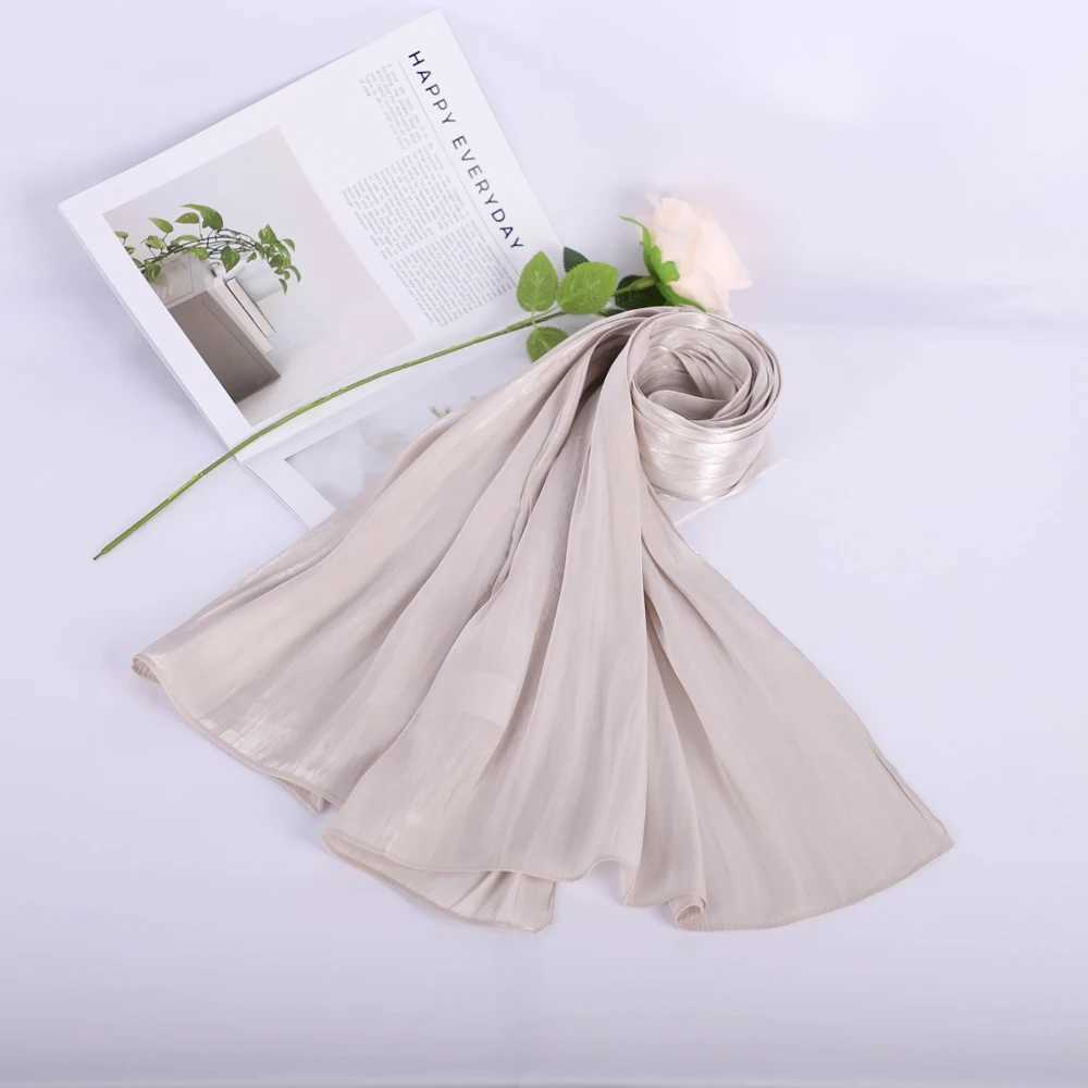 Designer Muslim Headscarf Fashion Micro Light Turbine Shawl High Quality Womens Breathable Long Scarves Wrap the Entire RIMAIRE X250324