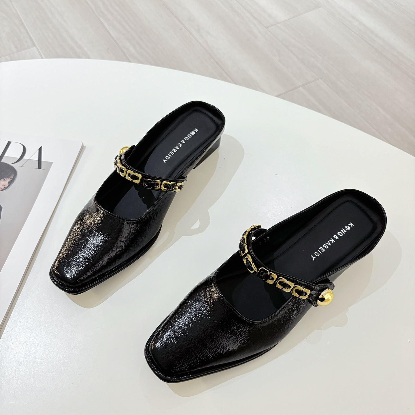 2025 New French Shoes with Square Toe Straight Strap Designer Fashionable Multi functional Lightweight and Comfortable Suitable for Commuting