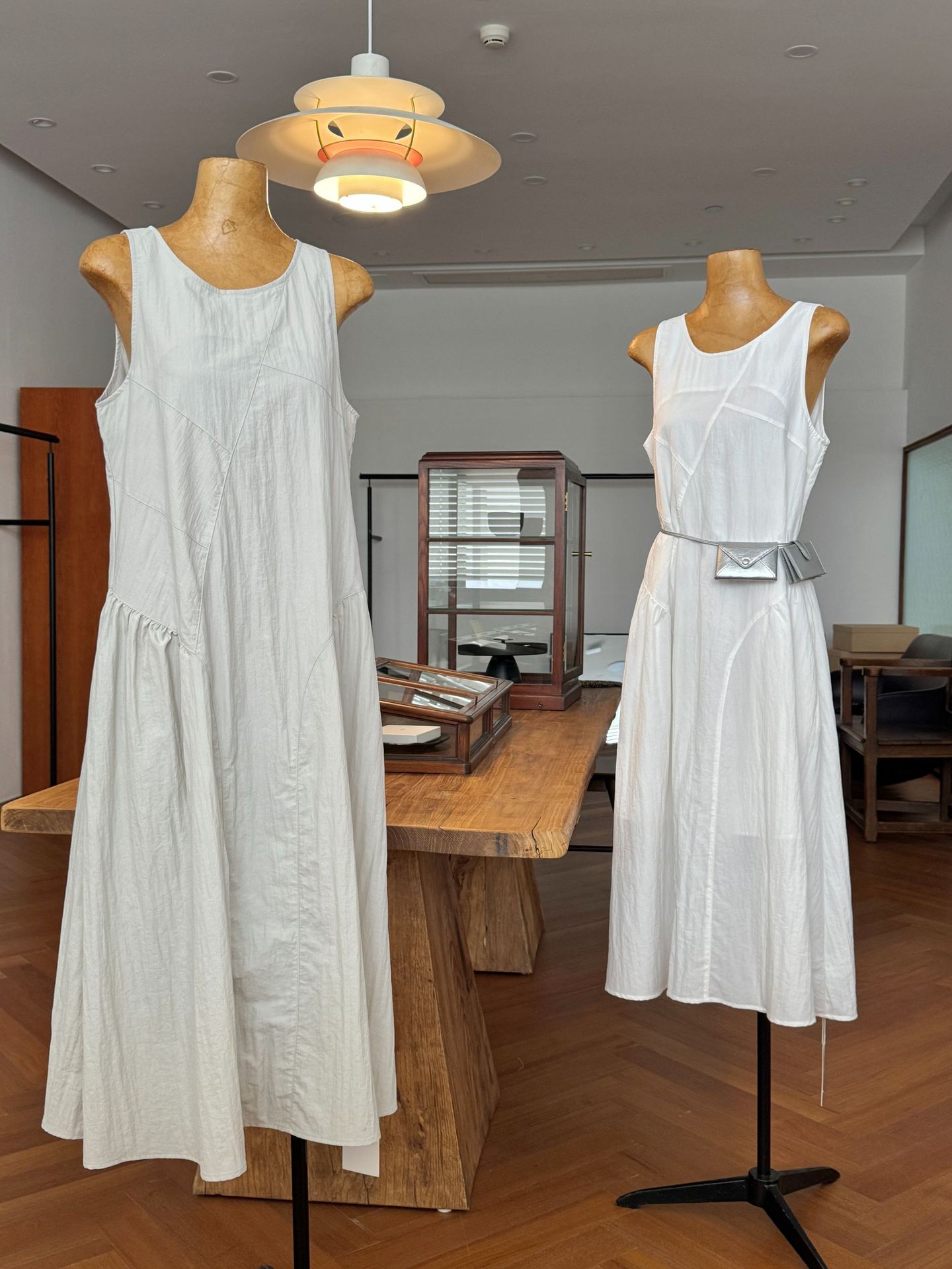 MU1255 A3 high quality new style slightly wrinkled texture long vest skirt skin-friendly breathable round neck skirt