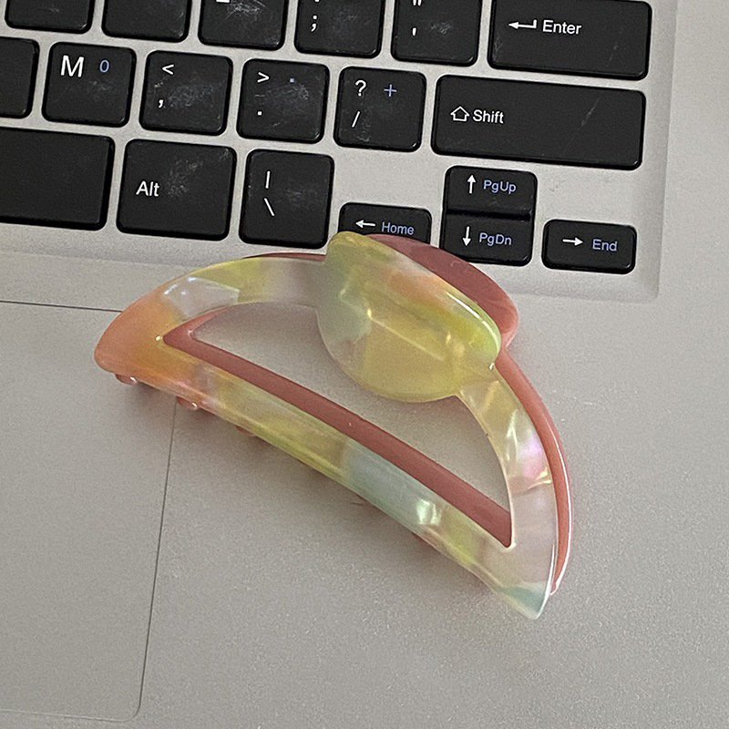 The new ins cream color system grasp clip sweet match hairpin large shark clip back of the head spoon clip plate hair hair hair accessories