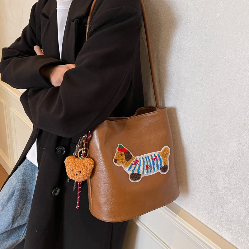 2025S Fashion Designer Casual Minimalist Trendy Underarm For Women New Korean Niche Tote Single Shoulder Crossbody Bucket Bag Trend