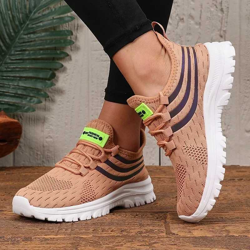 Womens grid sports shoes industrial casual style lightweight N-slip sole outdoor walking training basketball sports shoesXJ250324