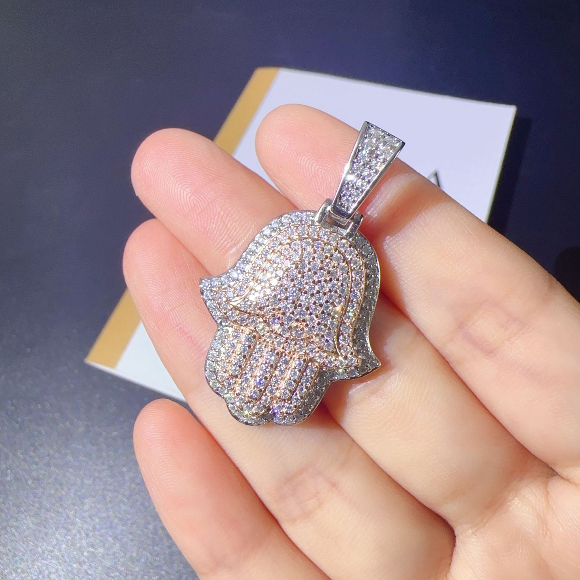 New S925 sterling silver inlaid Mosang diamond shiny palm pendant necklace INS trendy and cool hip-hop pendant