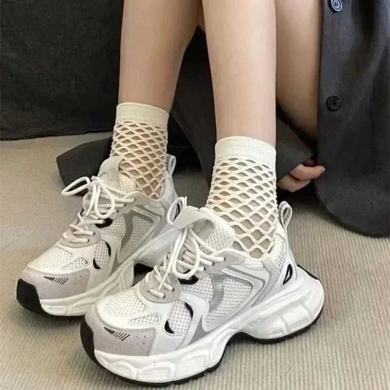Womens lightweight sports running shoes 2025 spring new mesh style Forr Gump dad all mah casual trendy shoesXJ250324