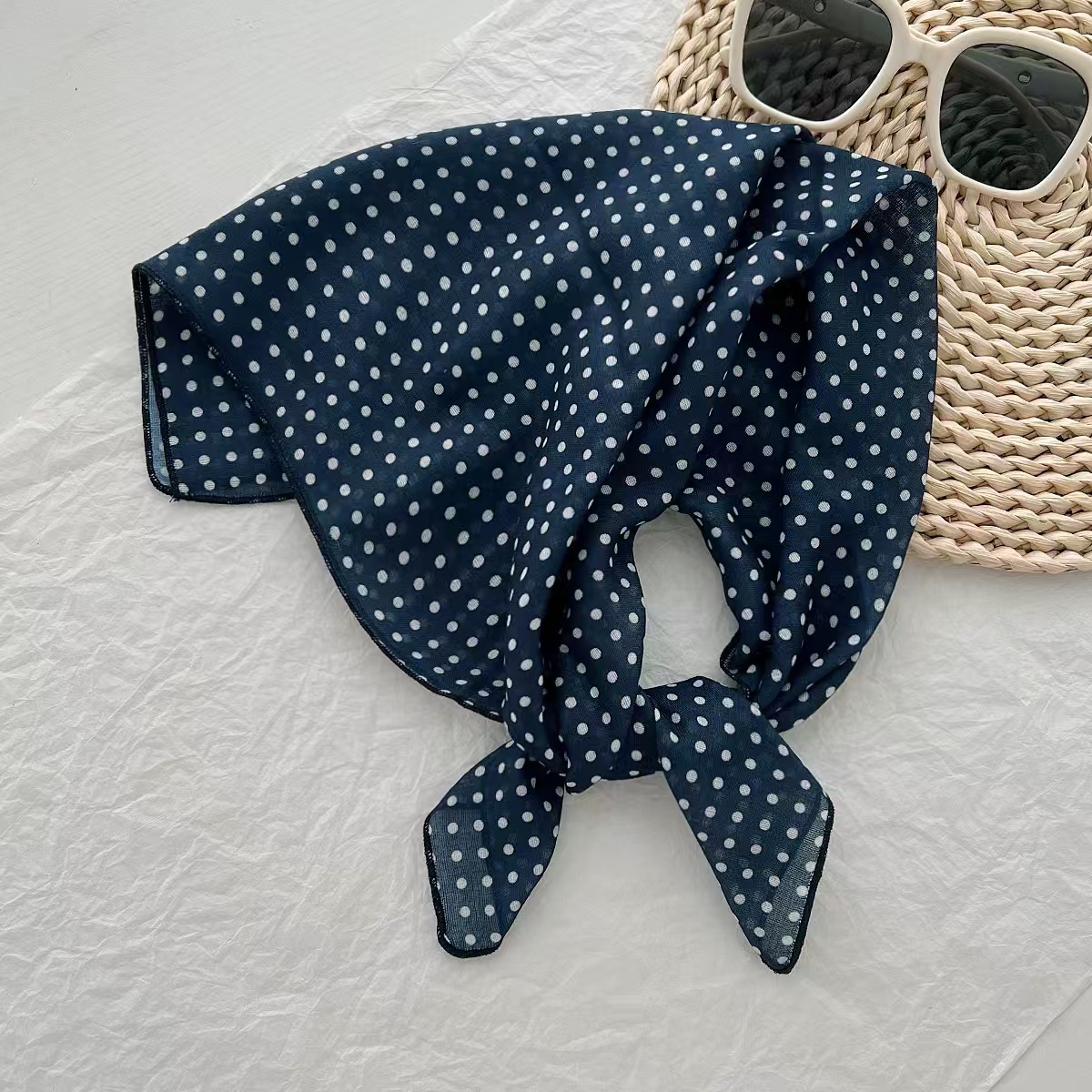 T343 retro black polka dot small square scarf commuting all-match neck protection scarf high-end temperament scarf neck scarf