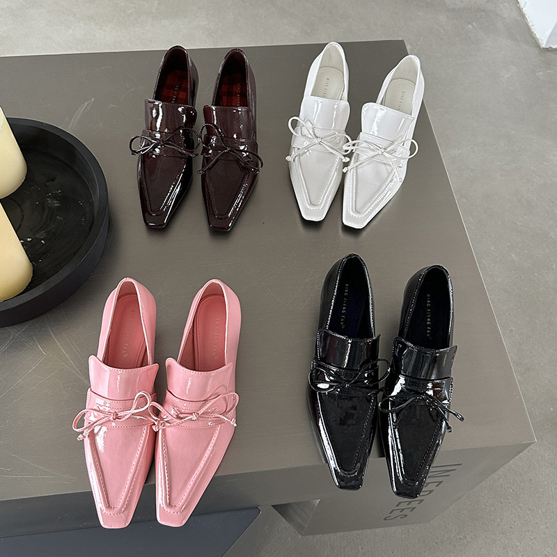 2025 new square headed cat customized comfortable commuting shallow mouth designer fashionable women's shoes