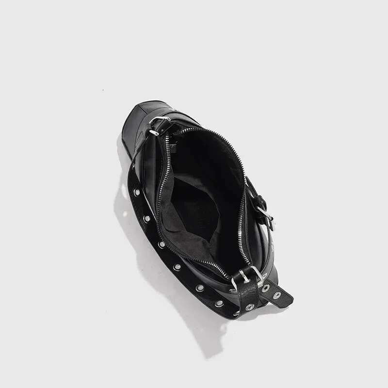 Vintage Belts Deco Women Shoulder Bags Designer Armpit Punk Motorcycle Bag Pu Leather Lady Handbag