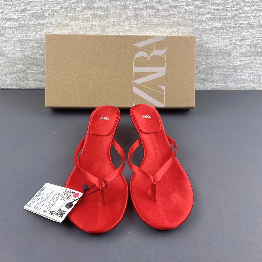 2025 new women's round toe high-heeled red herringbone clip open cat heel designer fashionable women's sandals