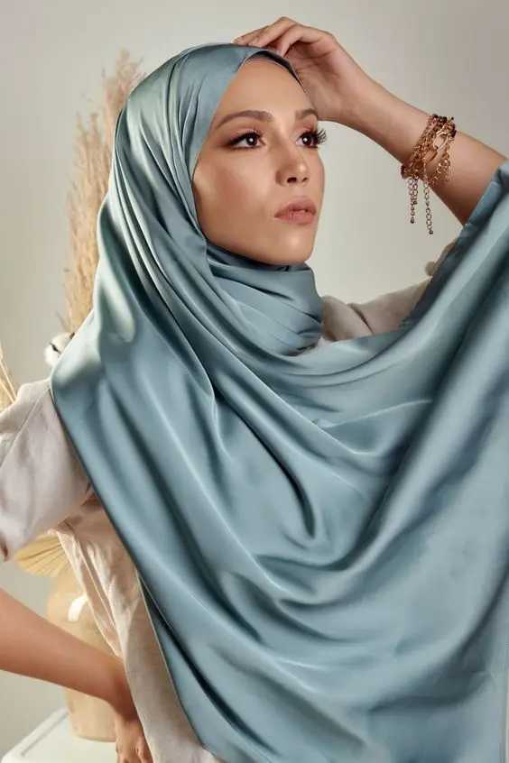 Silk satin headscarf scarf Muslim chiffon shawl Islamic media Silk Ramadan scarf Muslim fashionable Islamic clothing X250324