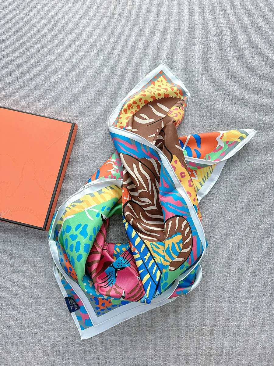 Summer Scarf Foard Femmes Chic Hair Accessories Natural Shawl Luxury Copy Wen Natural Silk 90x90 Cm Color Meterless X250324