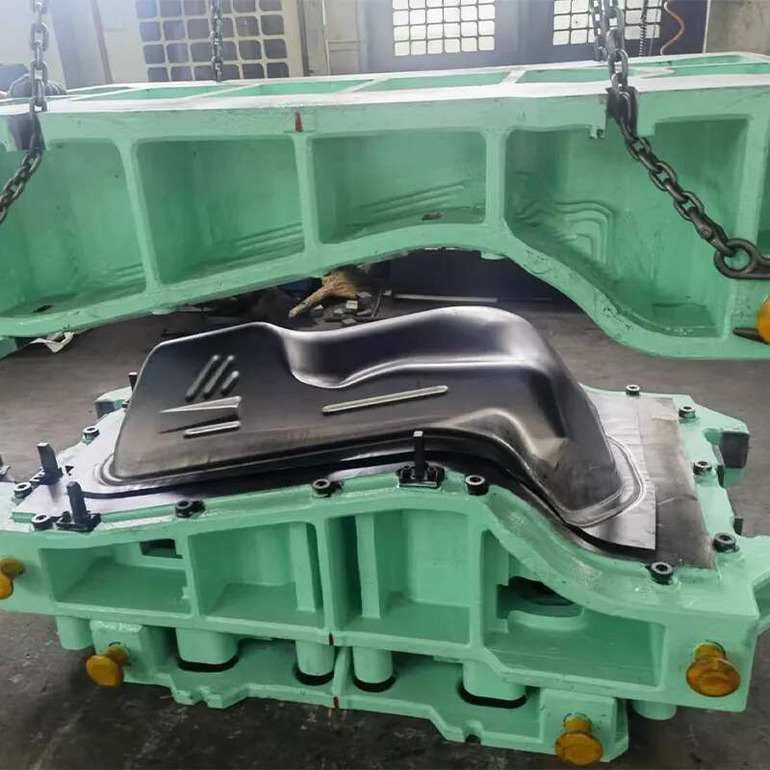 Versatile Automobile Rim Protector Waterproof Vehicle Accessory in Various Colors - Customized products quality assurance