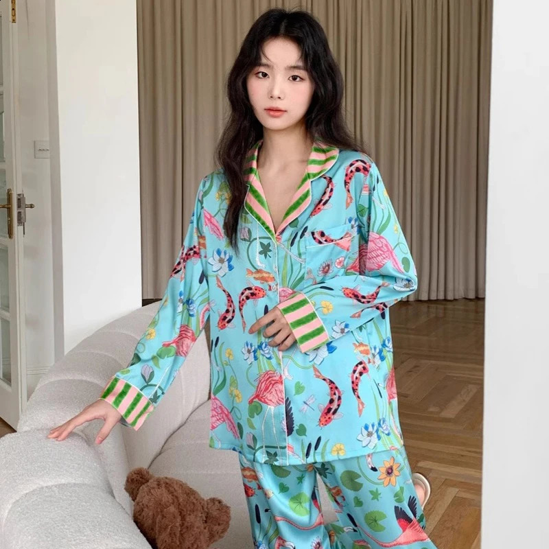 Spring Autumn Ice Silk Soft Womens Pajamas Set Buttons Cardigan Womens 2 Piece Outfit Set Senior Printing Pajamas 250321