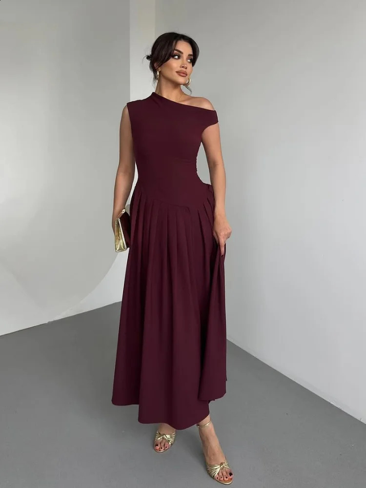 Women Elegant Wine Red Irregular Neck High Waist Slim Robes Fashion Sleeveless Pleated Hem Dress 2025 Chic Lady Party Gown 250322