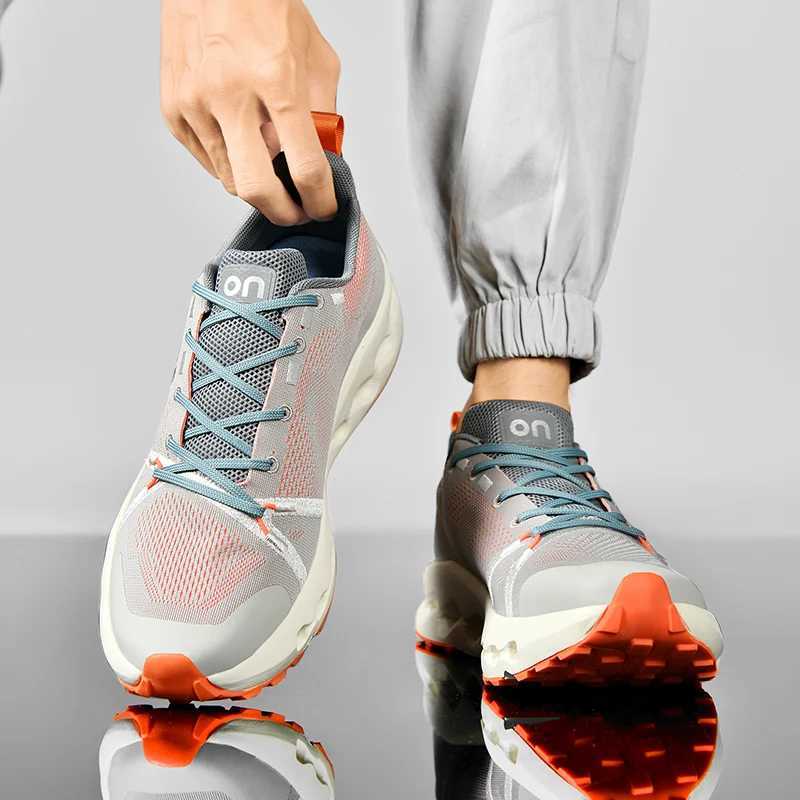 2025 New Mens Ultra-light Running Shoes Cushioned Sports Shoes Mens Breathable Thick Sole Flying Mesh Racing ShoesC250411