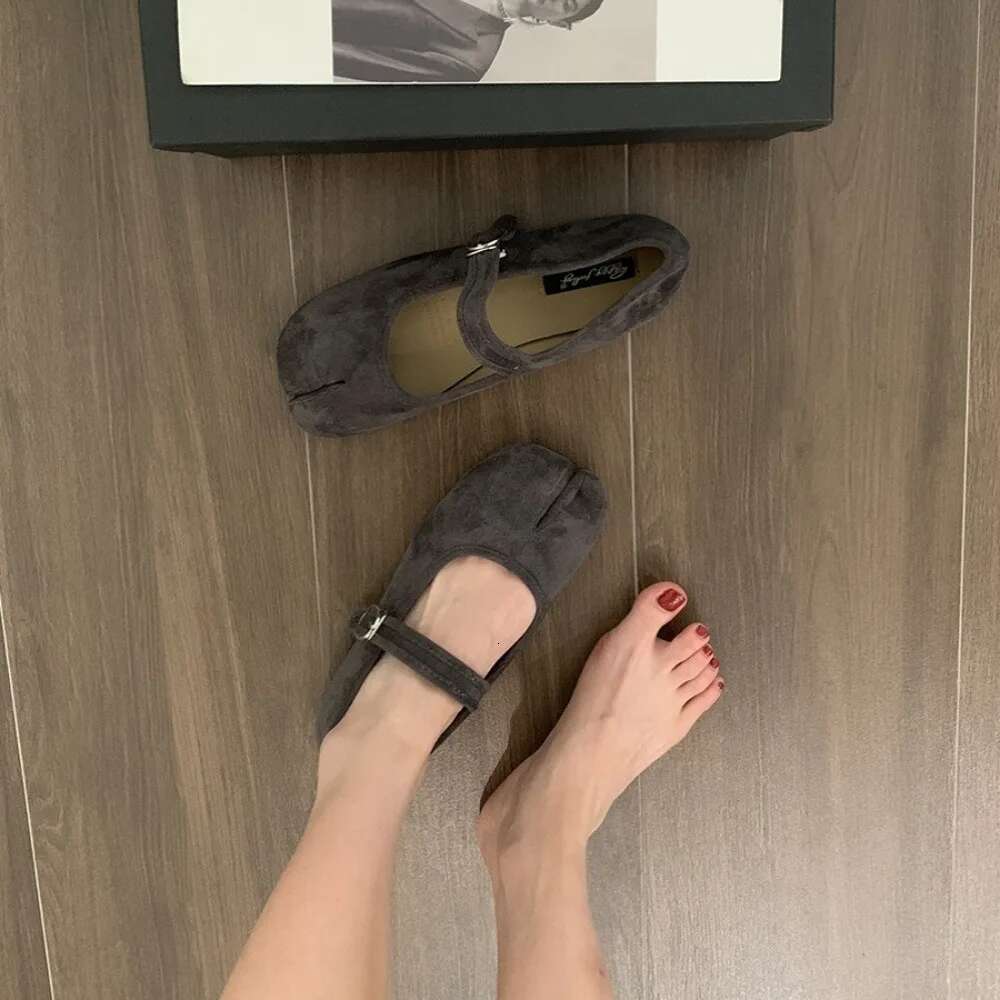 New Brand Women Spilt Flats Round Toe Shallow Slip on Ladies Casual Ballet Soft Leather Eelgant Dress Shoes