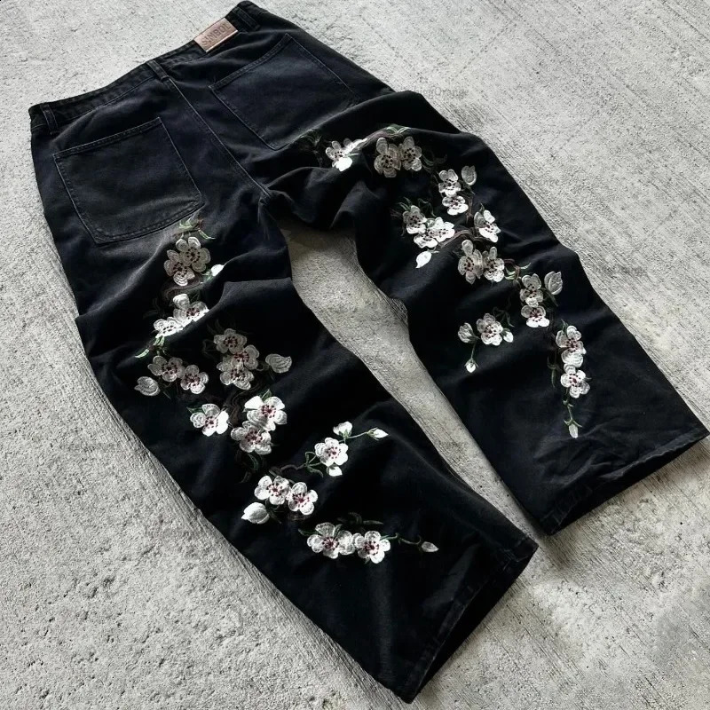 Harajuku Y2K Denim Jeans Men American Retro Badge Cherry Blossom Print Baggy Straight Wideleg Pants Trendy Streetwear Women 250324