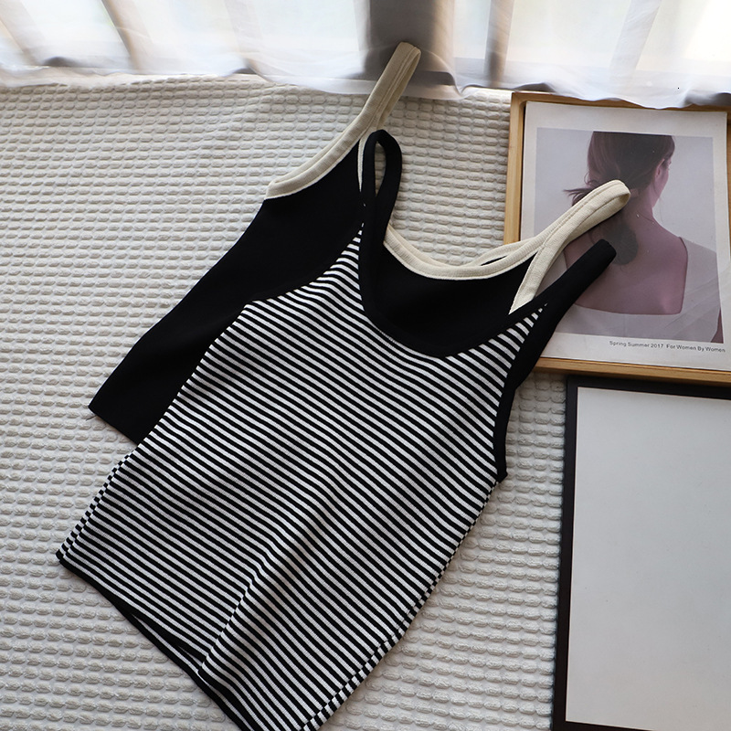 2025 Summer New Designer Women's Simple Slim Fit Tank Top Outdoor Breathable Beach Pure Desire Sexy Top Fashion Casual Short Sleeve