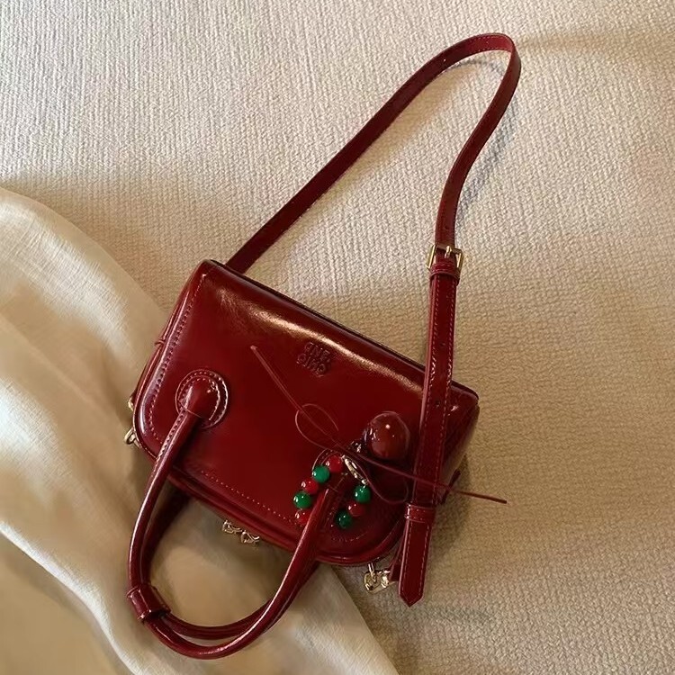 High End Leather Series Christmas Bingo Pillow For Women Red Handheld Crossbody Bag