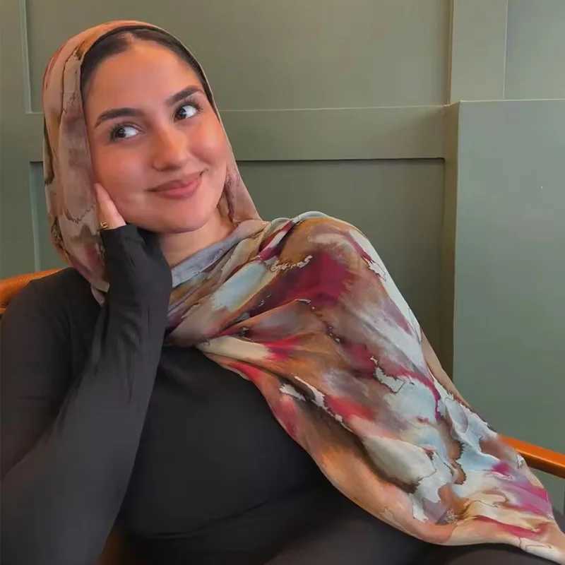 Watercolor printed pattern breathable lightweight soft cotton synthetic silk adhesive woven pattern Muslim gauze headscarf X2503241