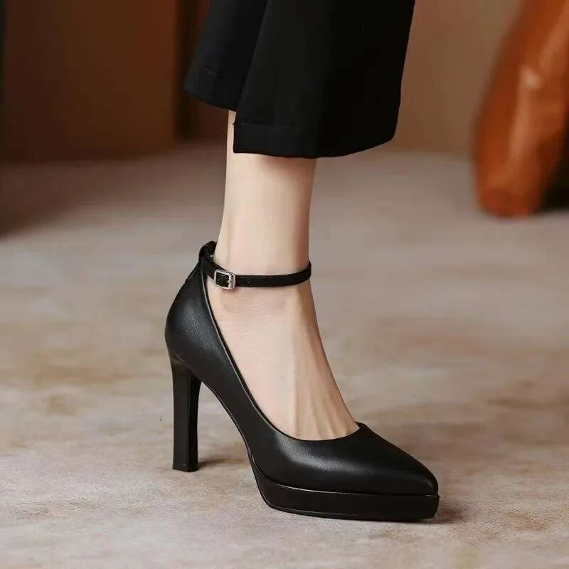 Spring and Autumn Season New Fashion Pointed Shallow Mouth One e Buckle Solid Color Women's Mary Jane Single Shoes