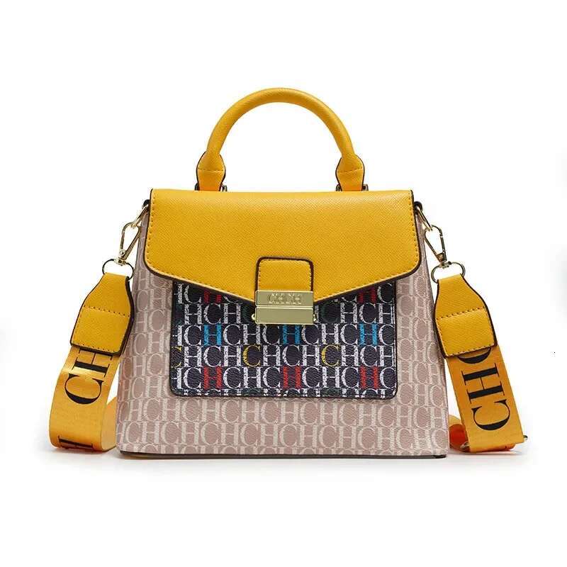 CH Handbag Niche Women's Shoulder Letters Printed Daily Commuter Design Fashion Crossbody Bag Temperament Classic