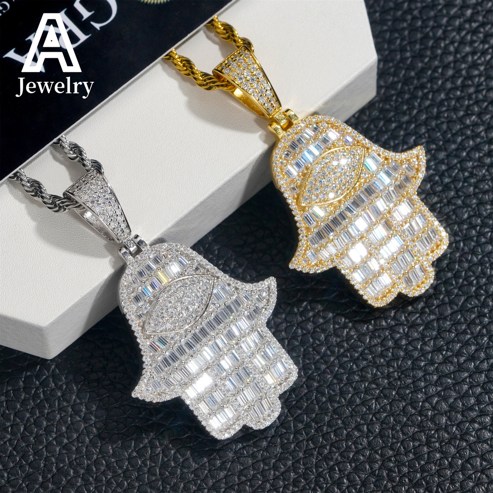Mainstream fashion 925 sterling silver vvs Moissanite pendant Gold and silver hip hop men and women collarbone pendant