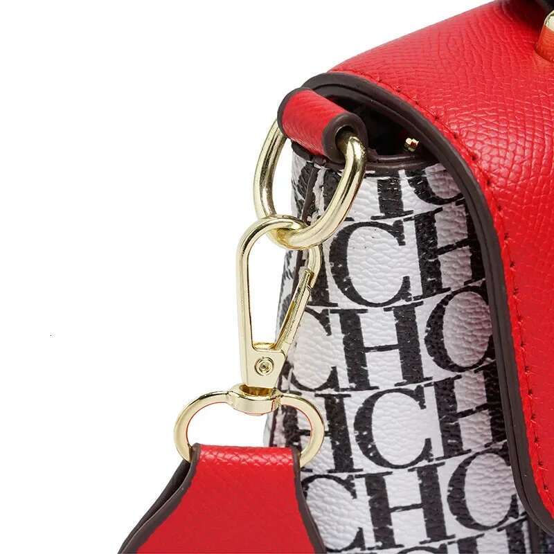 CH Handbag Niche Women's Shoulder Letters Printed Daily Commuter Design Fashion Crossbody Bag Temperament Classic
