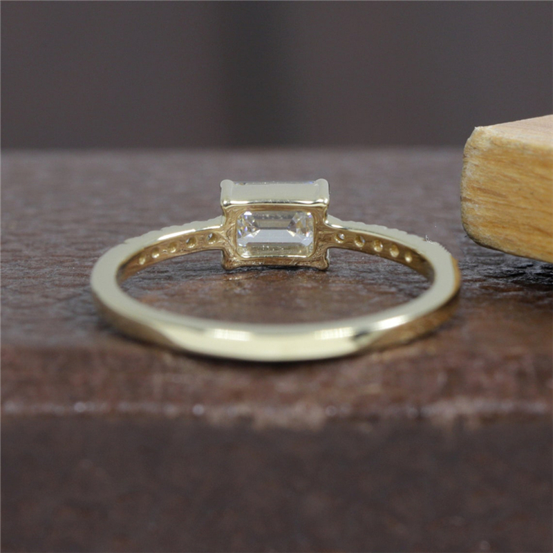 Jewelry Fashion 0.6 Carat Emerald Cut East West Lab Diamond Ring 14K 18K Real Gold Engagement Ring For Women Half Set Ring Band
