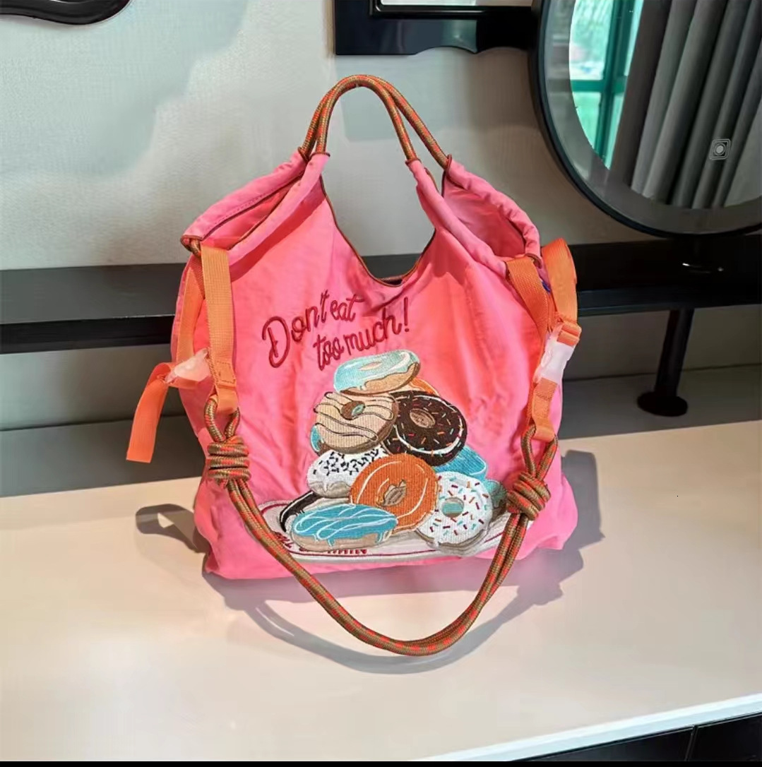 2025S Fashion Designer High Quality Homemade Ball Chain Environmentally Friendly Shopping With Fabric Embroidery And Hand Held Nylon Canvas Bag