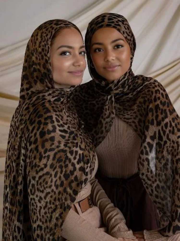 1 piece of Ramadan new watercolor headscarf printed with Wenbo soft Muslim headscarf floral breathable shawl packaging scarf warm X250324