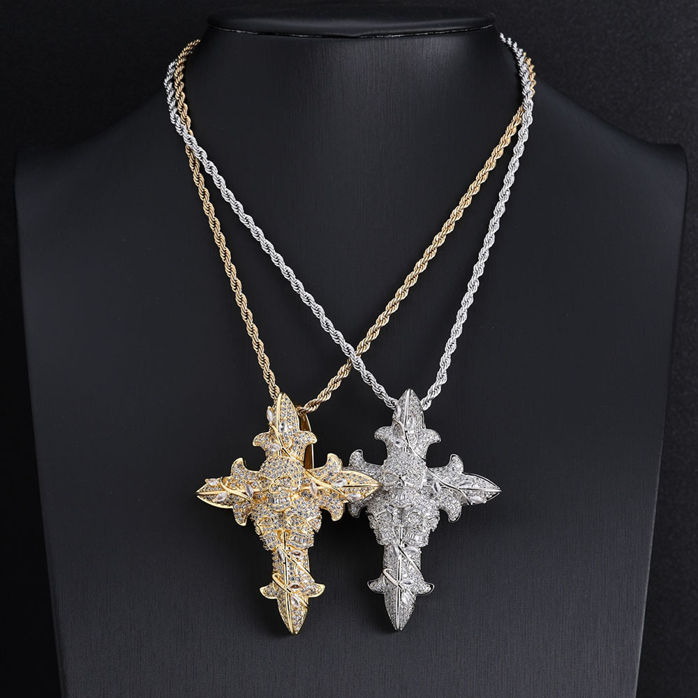 Factory wholesale new flower cross pendant necklace with moissanite Hip hop skull cross pendant S925 silver moissanite mens necklace accessory